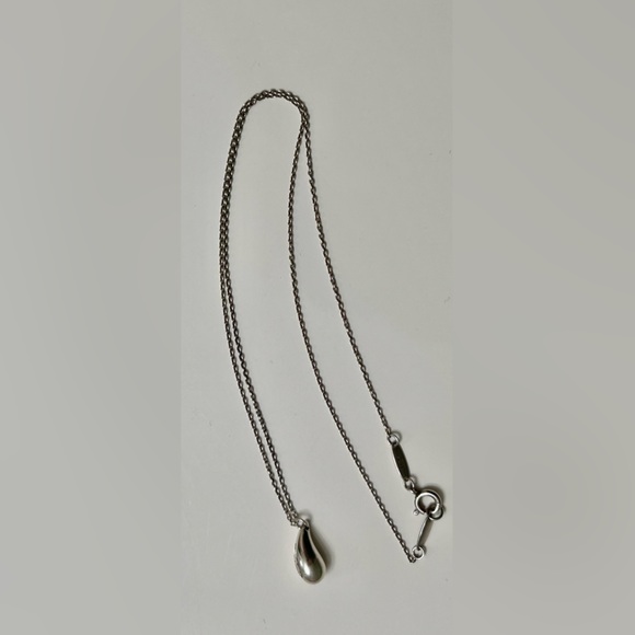 Tiffany & Co. Elsa Peretti Sterling Silver Tear Drop Necklace